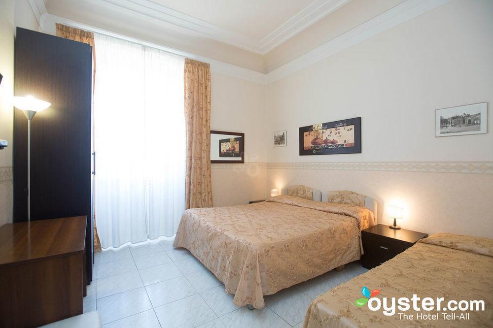 Capricci Romani Esterno foto